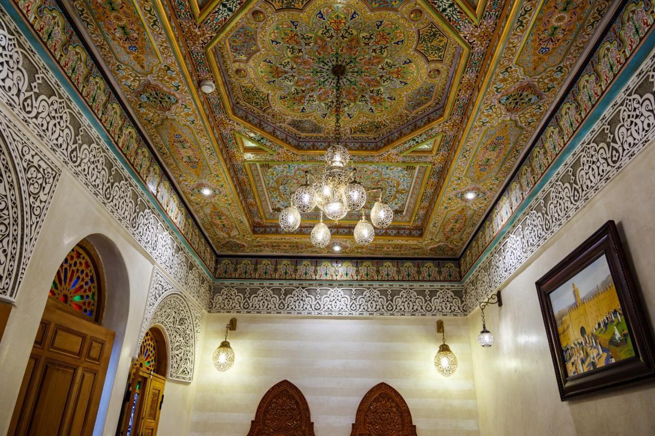 Riad Rcif Alif & 5*